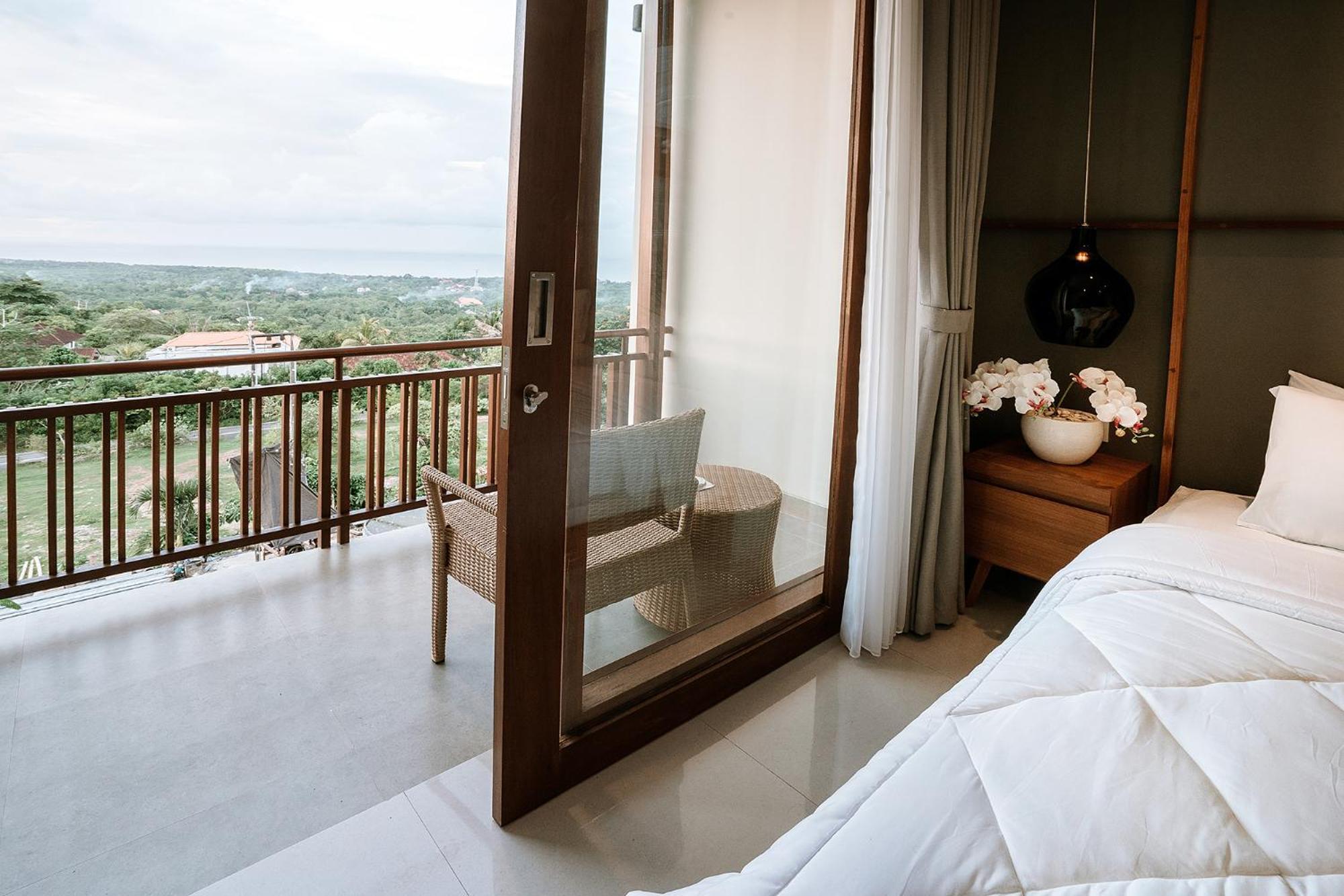 One Degree Sunset Hill Leisure Hotel Uluwatu  Room photo